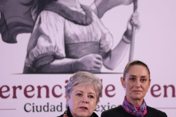 Conferencia de Prensa de la Presidenta Claudia Sheinbaum Pardo del 10 de Octubre de 2024 prensa