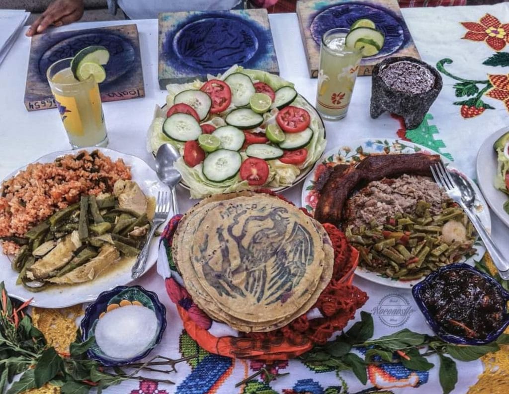 comida indígena,tradición culinaria mexicana,gastronomía mexicana,patrimonio cultural inmaterial de la humanidad,cocina náhuatl,maíz
