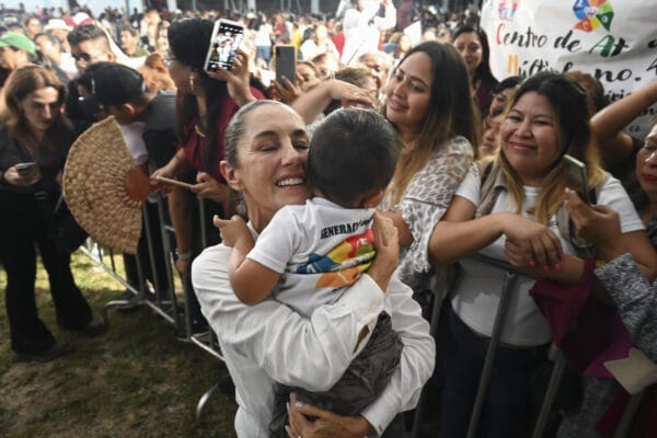 Pensión Mujeres Bienestar: Un Nuevo Apoyo para las Mexicanas conferencia