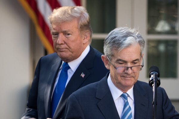 presidente de ee.uu., donald trump, y el jefe de la reserva federal, jerome powell