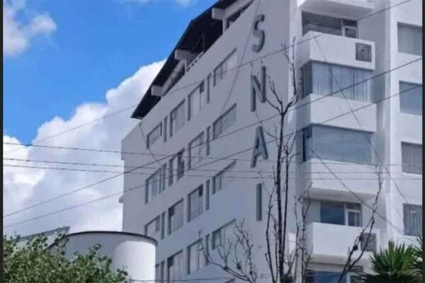 Disparos contra sede de institución encargada de cárceles en Ecuador Disparos