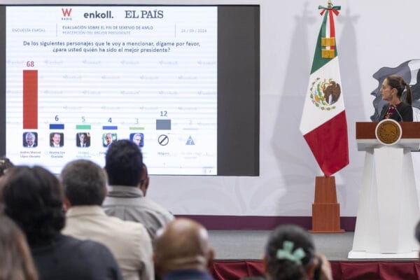 Fobaproa,Claudia Sheinbaum,rescate bancario,estafa económica,Mañanera del Pueblo,Pablo Gómez,UIF,auditoría,deuda pública,crisis económica 1994,Error de diciembre,Carlos Salinas,Ernesto Zedillo,transparencia gubernamental,finanzas públicas,impacto económico,Día del Trabajo,conferencia matutina,Palacio Nacional,reforma judicial