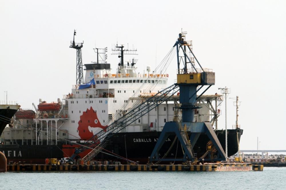 a crisis geopolítica energética global provocaría el conflicto fraudulento del 2006 en las elecciones donde —de nuevo— el poder dominar el petróleo y todos sus derivados corruptores en México —concretamente desde la Isla del Carmen— Campeche ya había creado una poderosa empresa