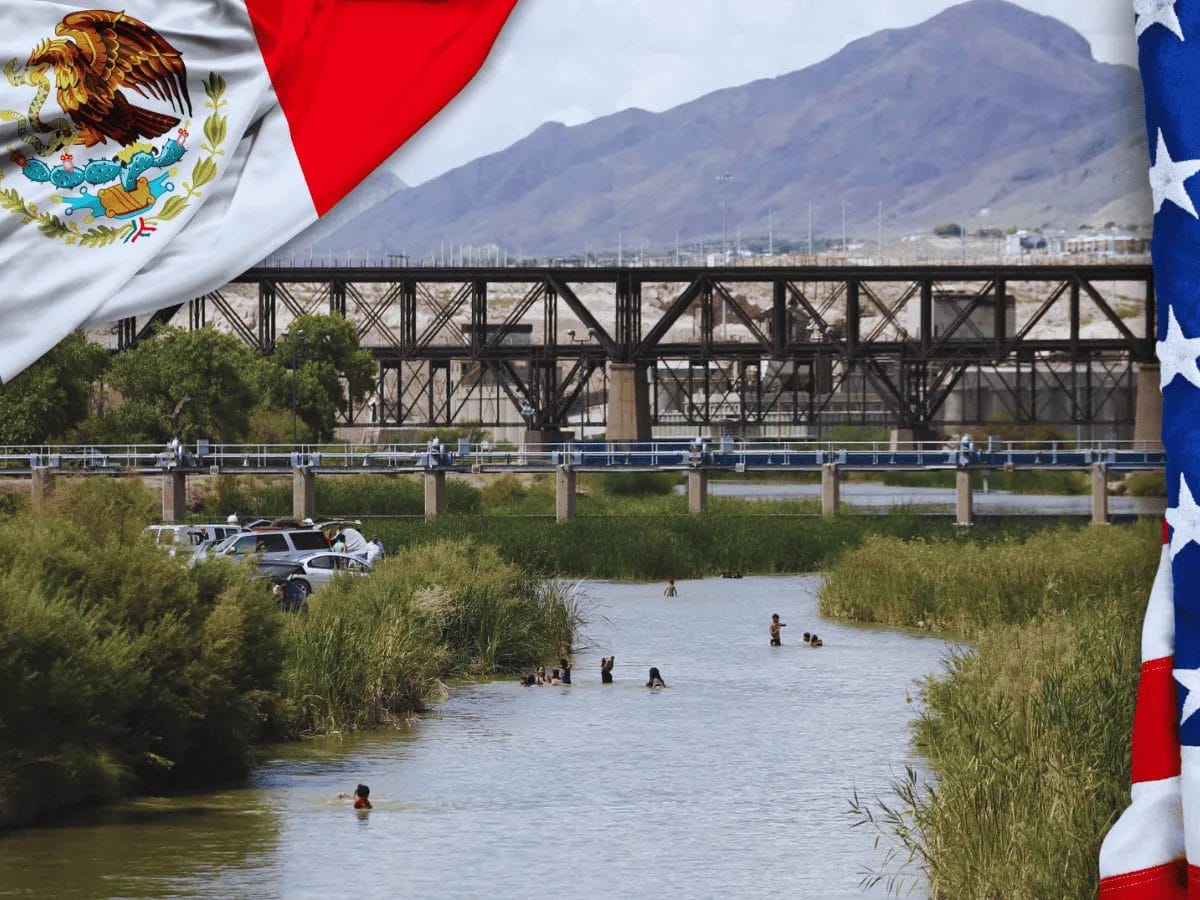 Migrantes cruzando el Río Bravo con banderas de México y Estados Unidos en la frontera, reflejando crisis humanitaria.